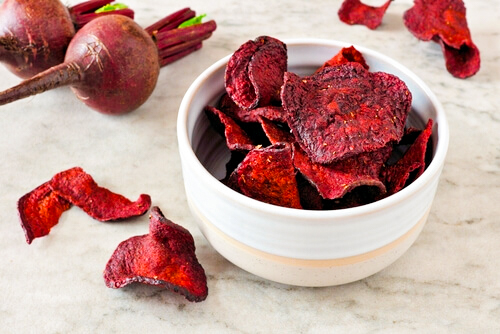 How to make Beetroot chips in 6 easy steps.