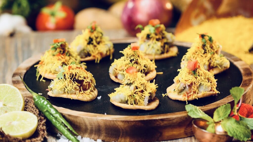 Sev Puri Recipe | With 9 Easy Steps.