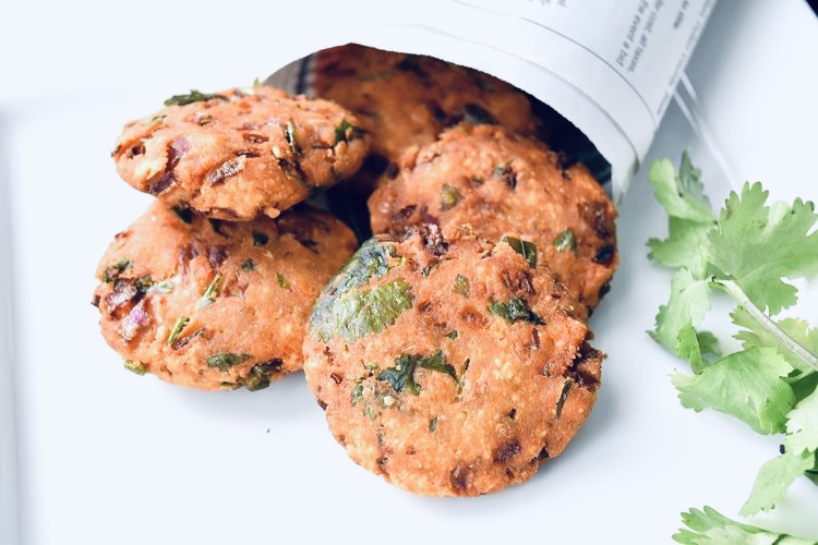 Step By Step Instructions Of Parippu Vada Recipe:Step By Step Instructions Of Parippu Vada Recipe: