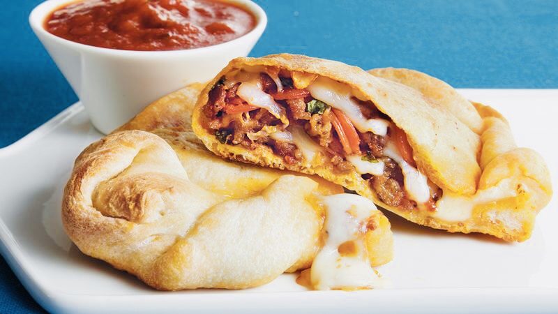 Calzone Recipe | Just In 8 Easy Steps.