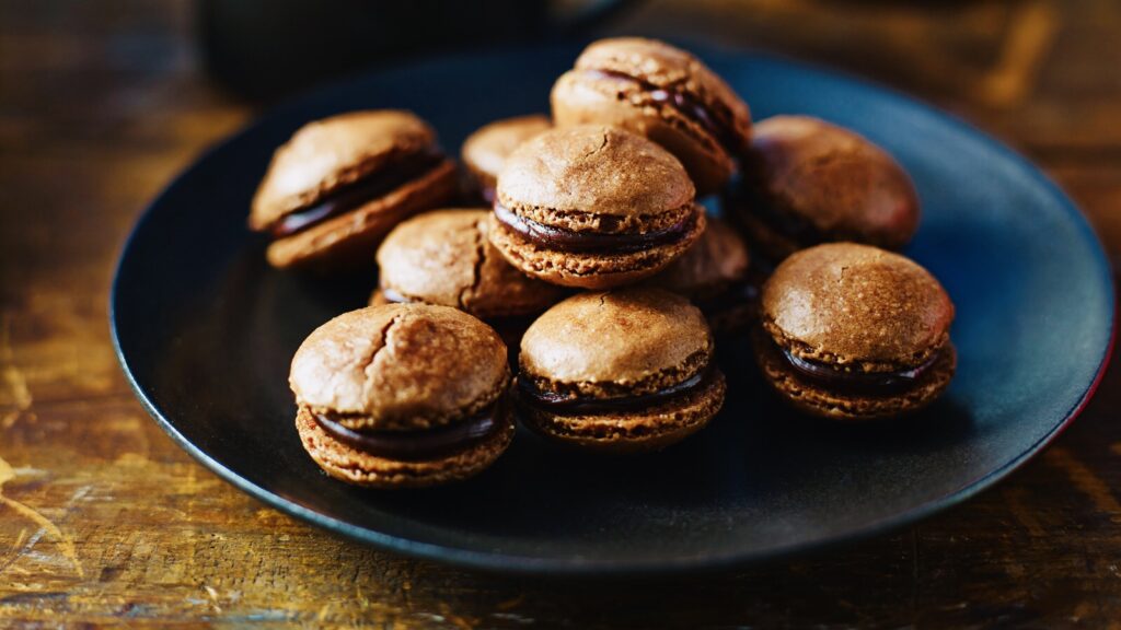 Macarons Recipe | Just In 10 Easy Steps.