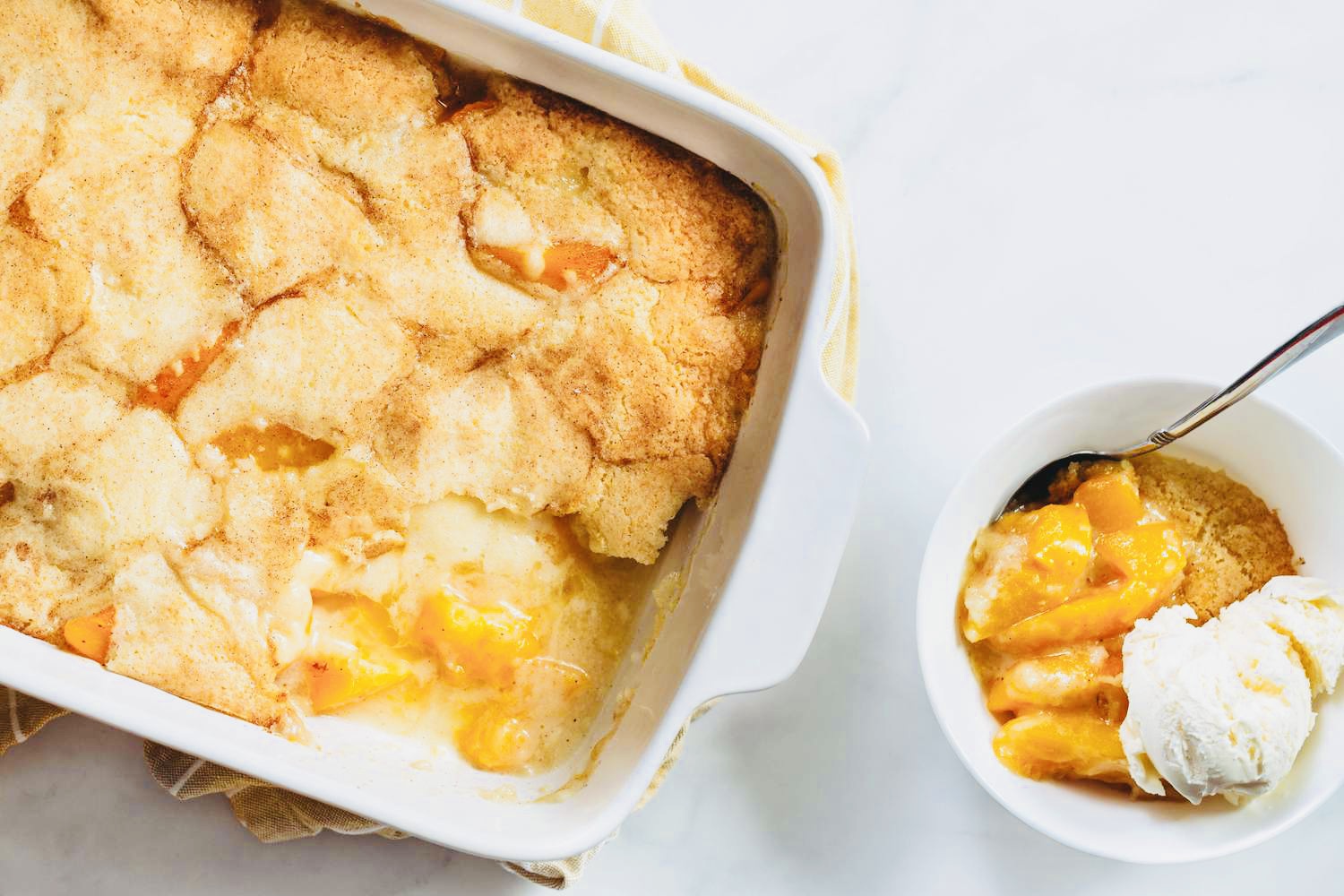 Peach Cobbler Recipe | Just In 6 Easy Steps.