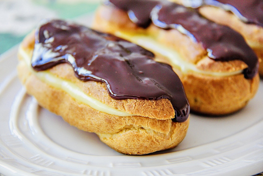 Eclairs Hd Images