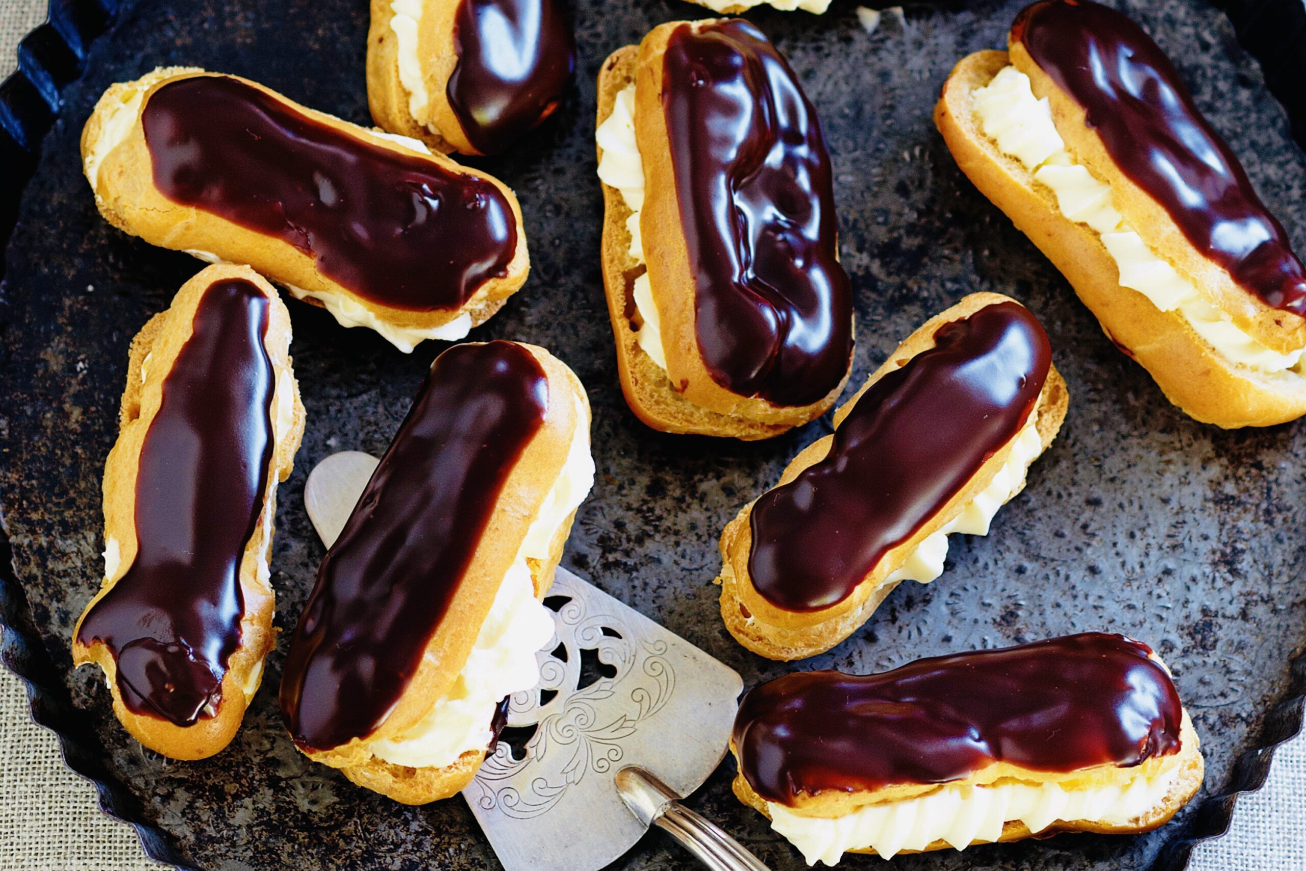 Eclairs Recipe | Just In 7 Easy Steps.